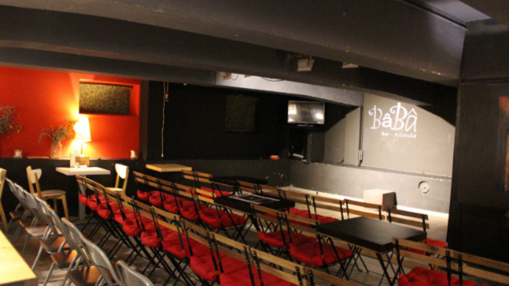 Escenario del Baba Bar