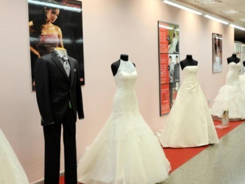 Interior de la tienda de vestidos de novia Casajuana.