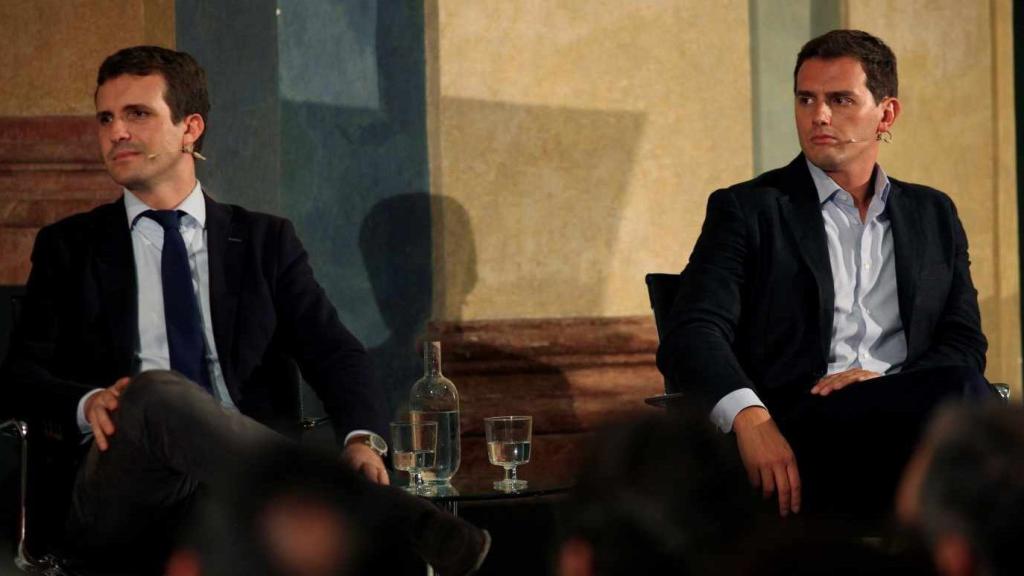 Rivera y Casado pugnan por el liderazgo de la oposición.