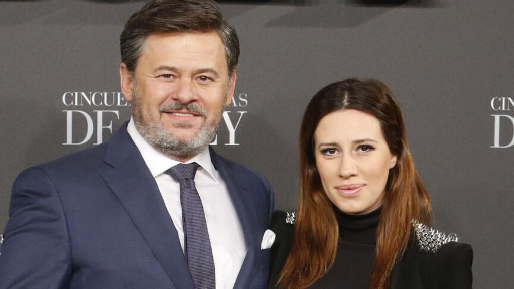 Miki Nadal y su todavía mujer Carola Escámez en un acto público.