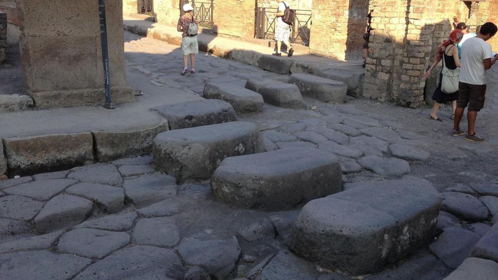 Paso de cebra en la ciudad de Pompeya.