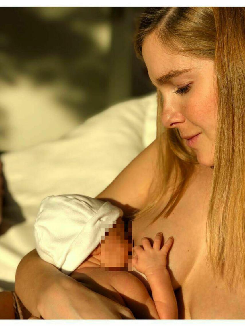 Natalia Sánchez y su pequeña Lia.