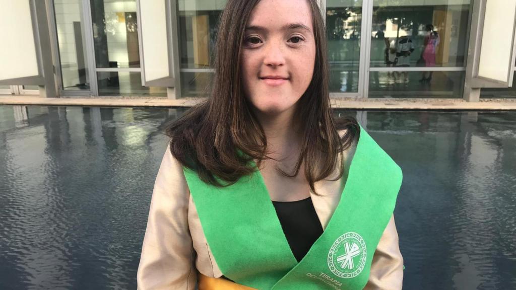 Blanca durante su acto de graduación