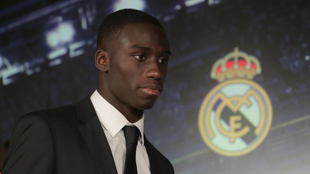 Ferland Mendy, en su primera rueda de prensa con el Real Madrid