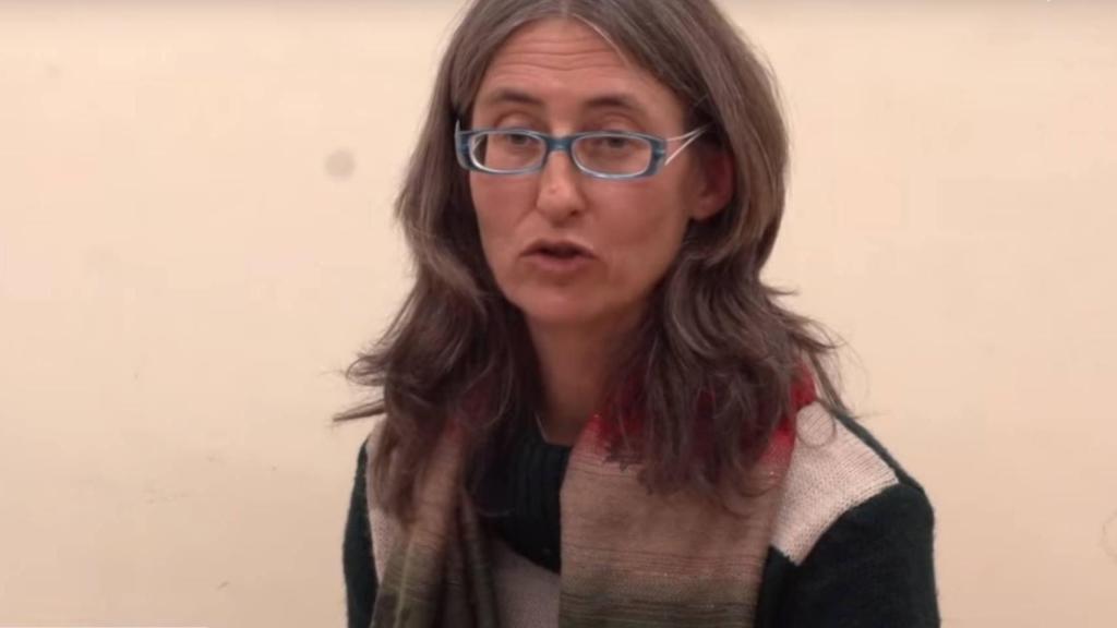 La Dra. Isabel Bellostas Escudero en una charla sobre medicina alternativa.