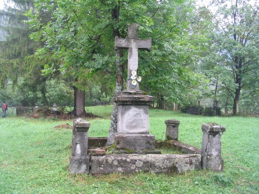 El camposanto acoge a víctimas de las dos guerras mundiales.
