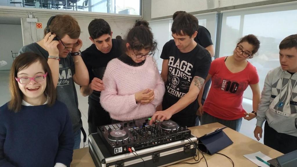 Down Coruña presenta Descoñecidas, un corto reivindicativo