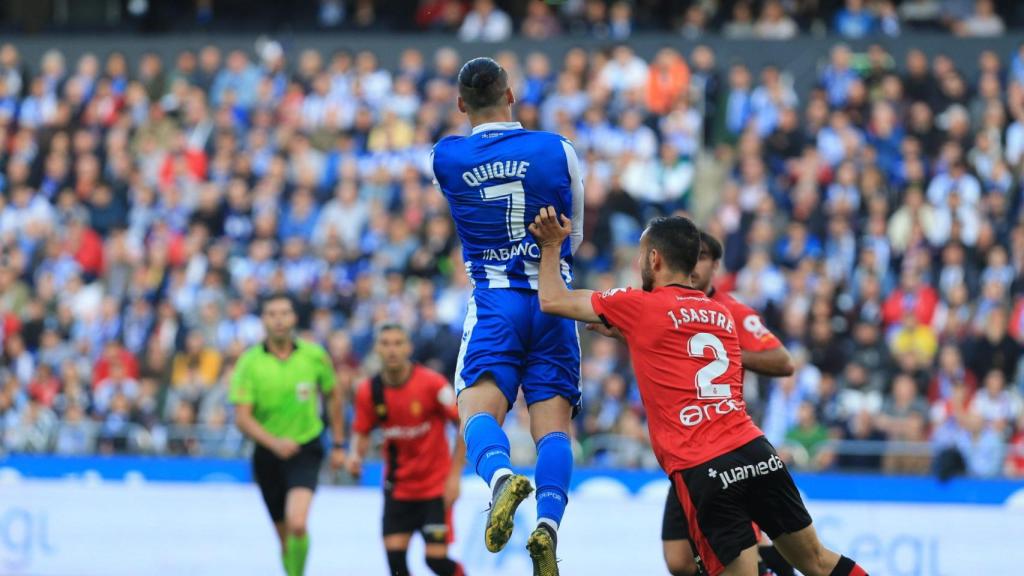 El Dépor se acerca a Primera tras ganar en la ida al Mallorca