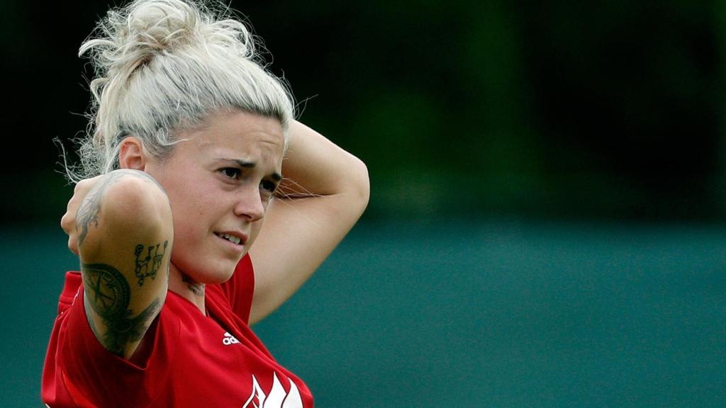 Mapi León, en un entrenamiento de la selección de fútbol femenino de España