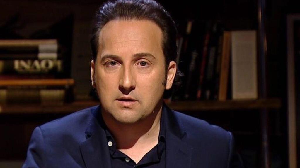 Iker Jiménez presentando en el programa 'Cuatro Milenio'.