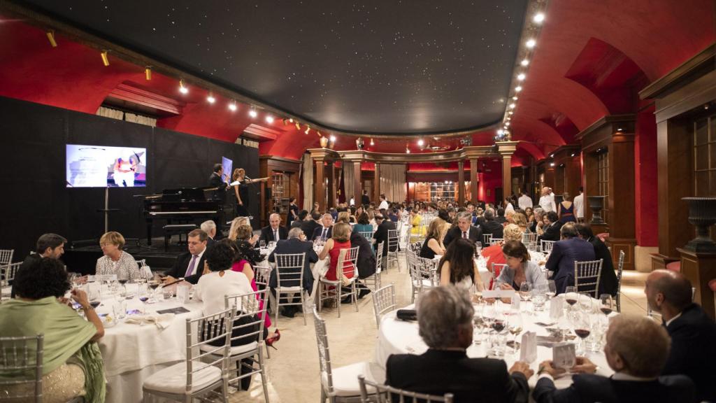 Imagen del salón del Teatro Real donde tuvo lugar la gala benéfica.