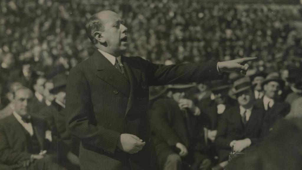 Gil-Robles, en un mitin.