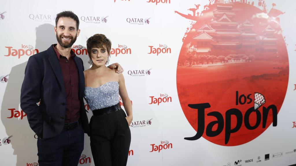 Dani Rovira y su compañera de reparto María León.