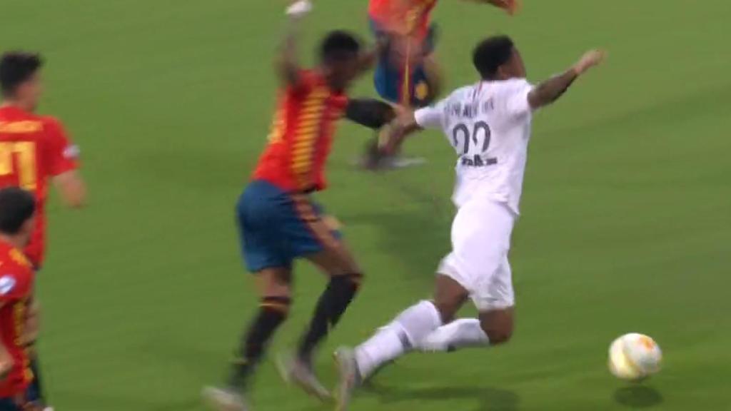 Penalti señalado a favor de Francia