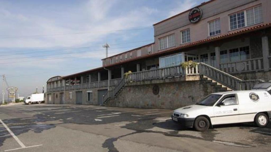 Desalojadas cien personas del restaurante As Rodas de Espíritu Santo por un incendio