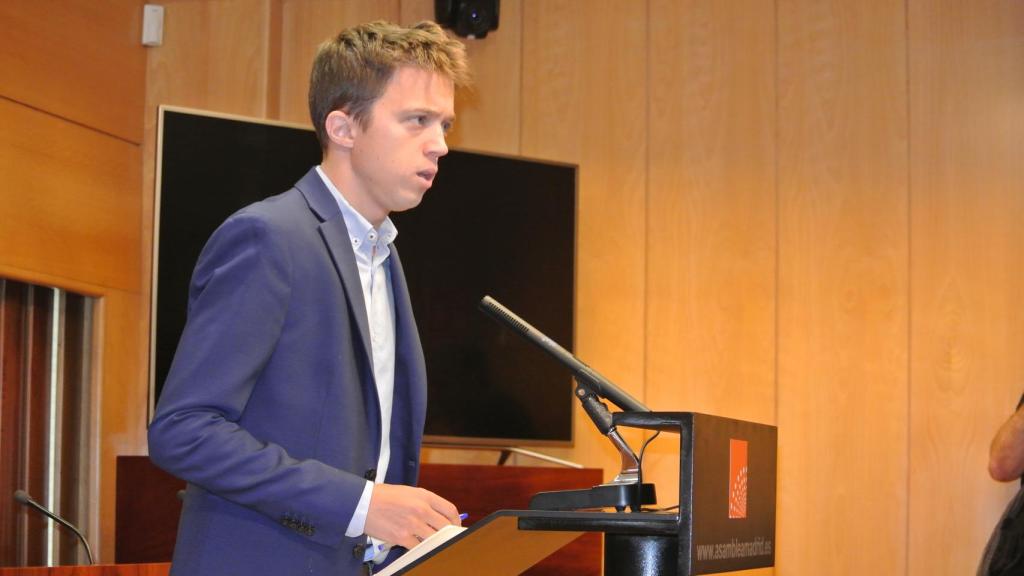 Íñigo Errejón, en rueda de prensa en la Asamblea de Madrid.