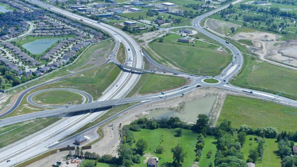 Autopista Northeast Anthony Henday en Alberta, Canadá de ACS.