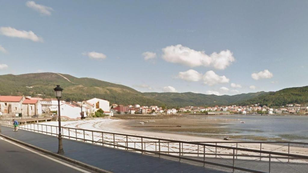 Playa de Virxe do Camiño en Muros, A Coruña.