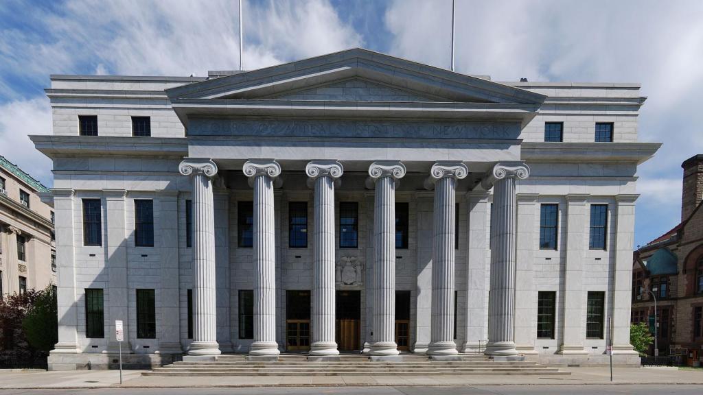 Un juez sobre un joven acusado de violación: merece clemencia porque es de buena familia