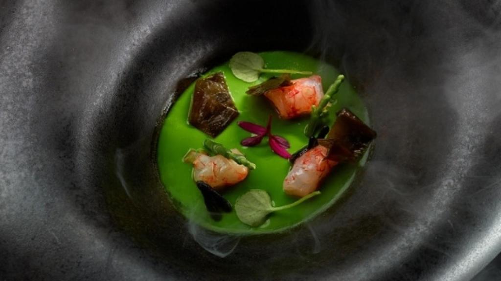 Tembloroso de frutos de mar y algas, por Martín Berasategui.