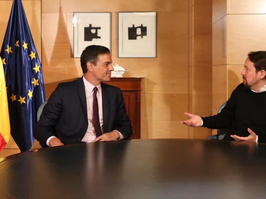 Pedro Sánchez y Pablo Iglesias en la tercera de sus reuniones de cara a la investidura.
