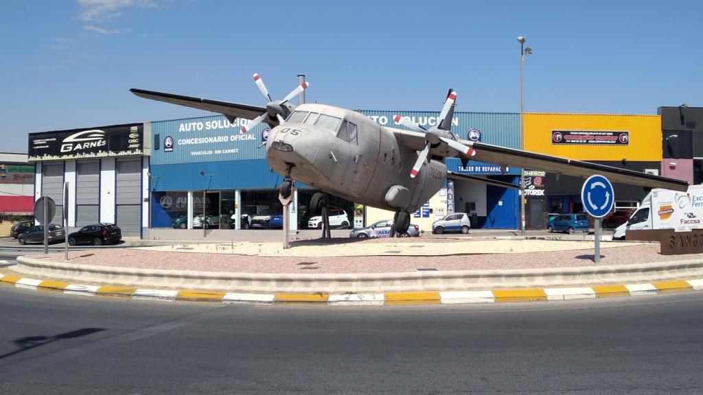 Puerta de acceso a la Base Aérea de Alcantarilla.