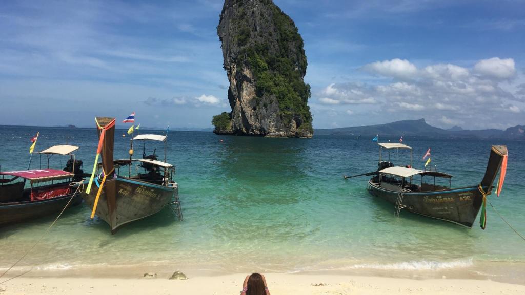 Vuelos a Tailandia por 7 euros u hoteles por 19: los 'cholloviajes' de internet que no son una estafa