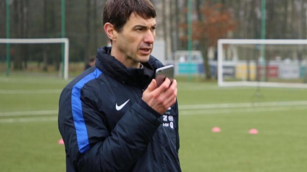 Gregory Dupont con Francia.