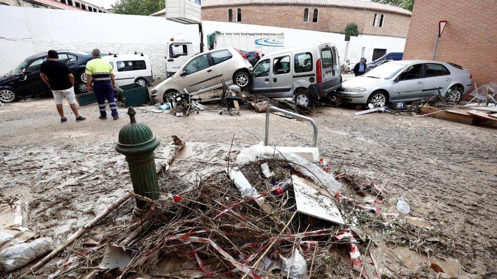 Vista de los daños causados en el municipio de Tafalla, debido a las fuertes lluvias caídas desde primeras horas de la tarde de ayer. EFE/Jesús Diges