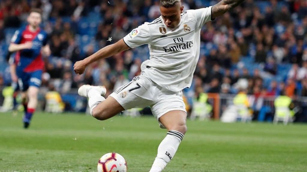 Mariano durante un partido del Real Madrid. Foto: Twitter (@marianodiaz7)