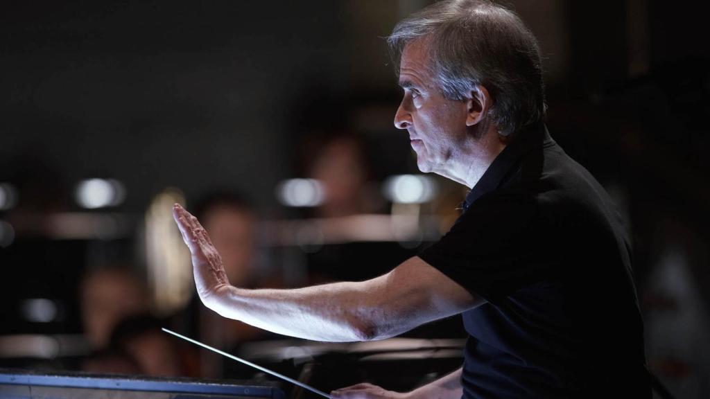 James Conlon, en uno de los ensayos de Giovanna d'Arco, en el Teatro Real.