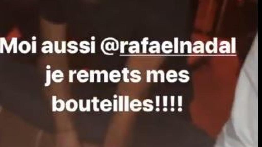 Benoit Paire imita a Nadal pero estando de fiesta y con botellas de ron