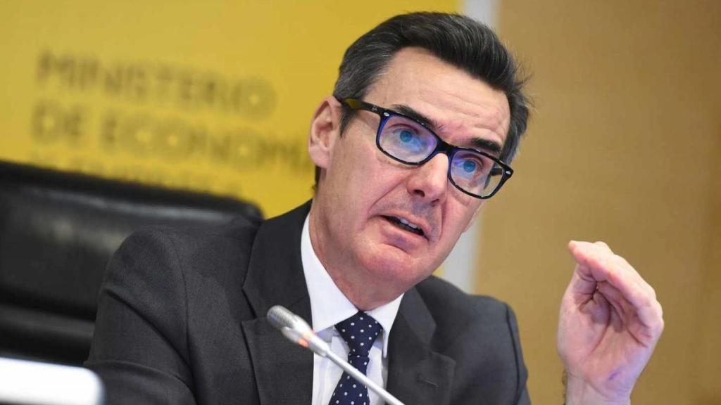 Carlos San Basilio, secretario general del Tesoro Público.