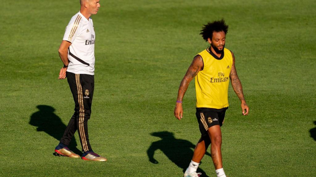 Zidane y Marcelo en el entrenamiento del Real Madrid en el estadio del Montreal Impact.