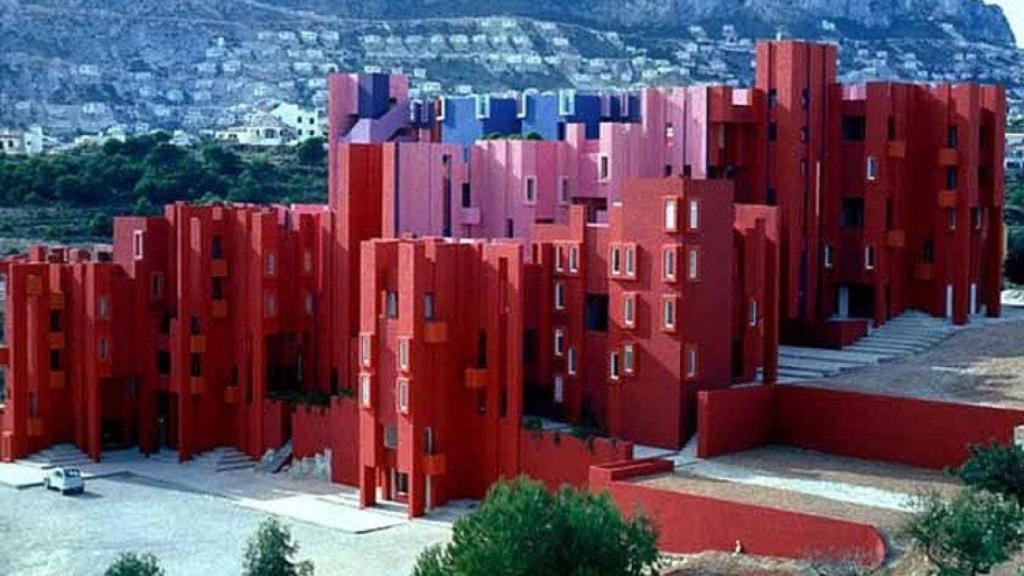 La Muralla Roja está en la costa de Calpe