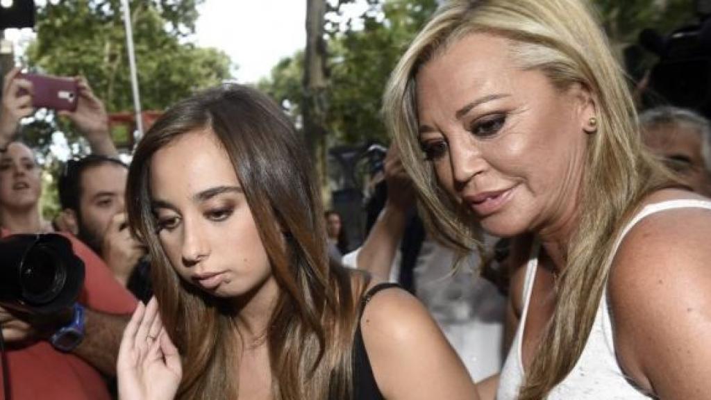 Belén Esteban y Andrea Janeiro el día que cumplía 18 años.