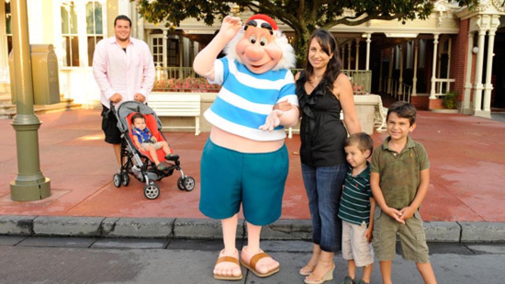 La familia al completo con el Señor Smee