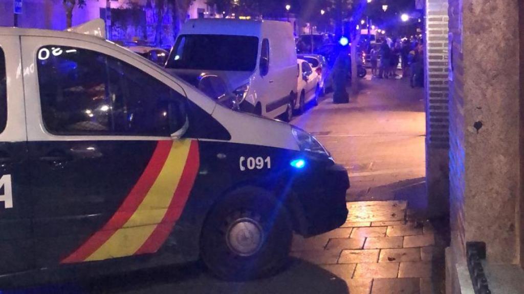 Imágenes exclusivas de EL ESPAÑOL, en las que se ven las calles de Lavapiés cortadas.