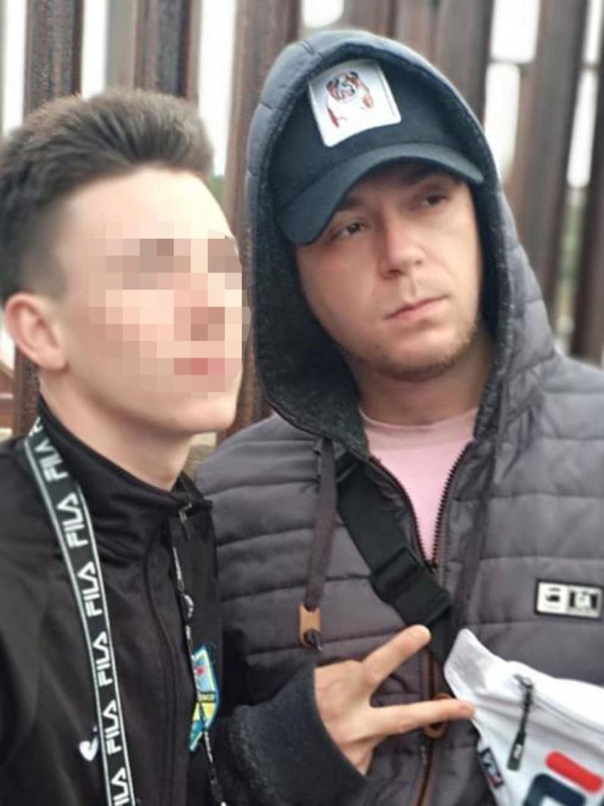 Alfredo -con gorra- era el copiloto. Él también ha sobrevivido.