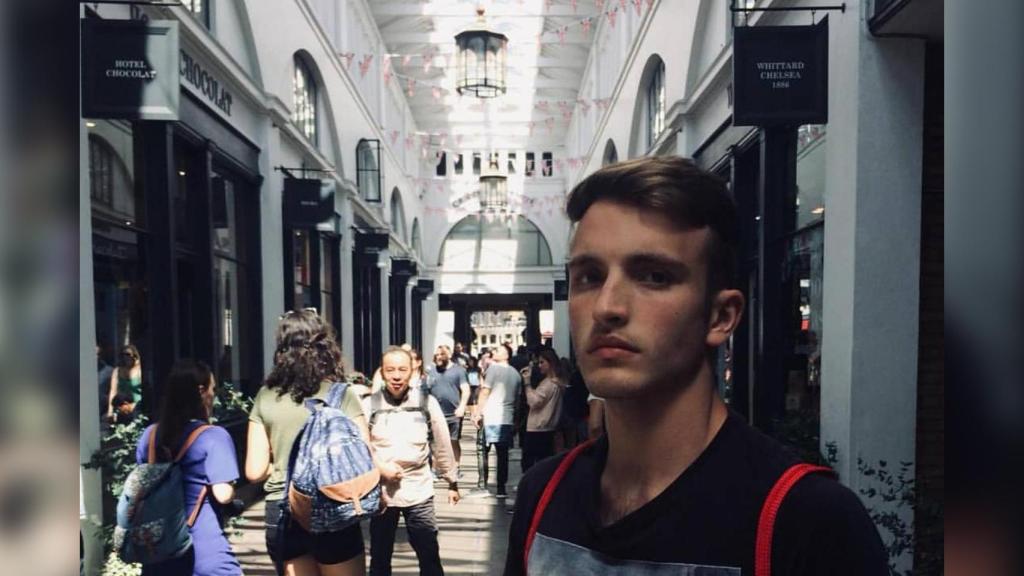 me enorgullece ser un referente para los que quieren dedicarse a las artes.