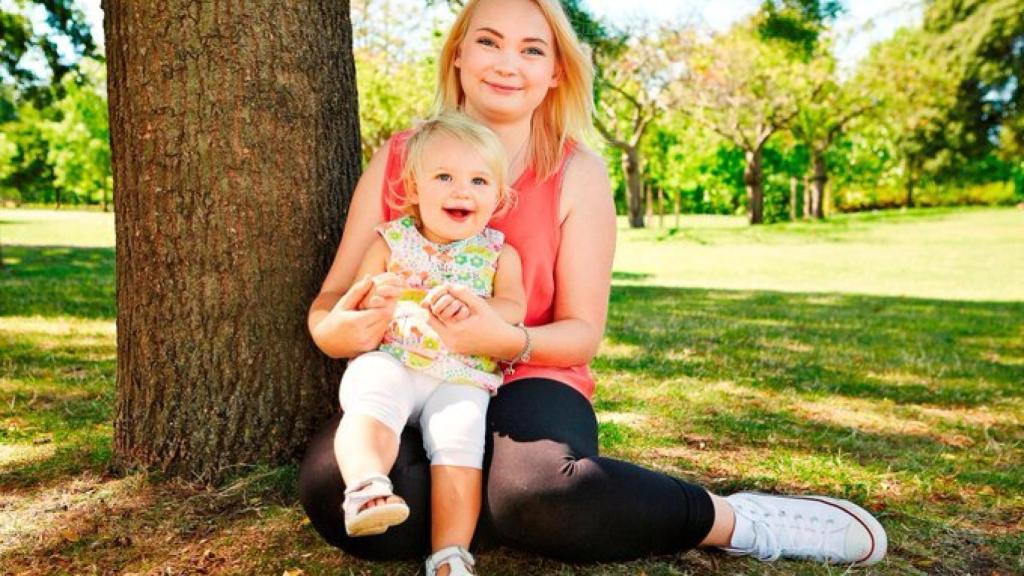 Jessica y Berry, pasado y presente del 'bebé sol' de Los Teletubbies