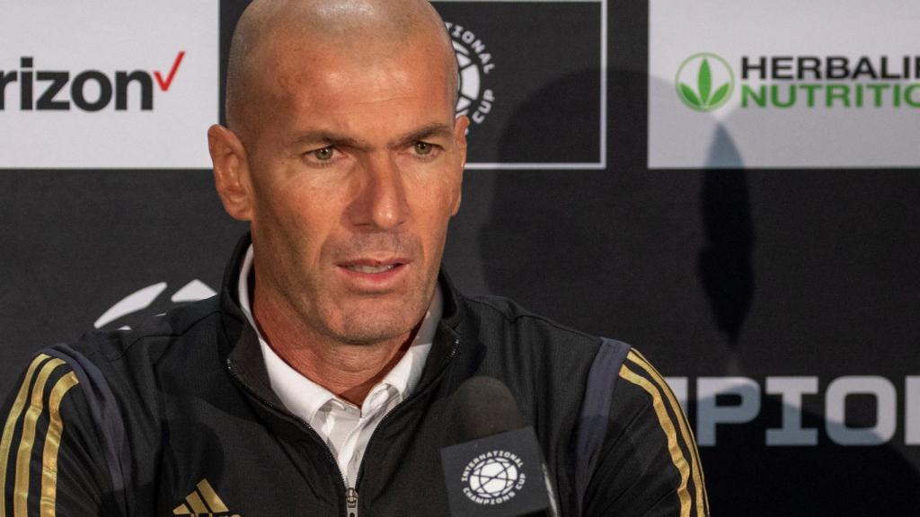 Zinedine Zidane, en rueda de prensa con el Real Madrid