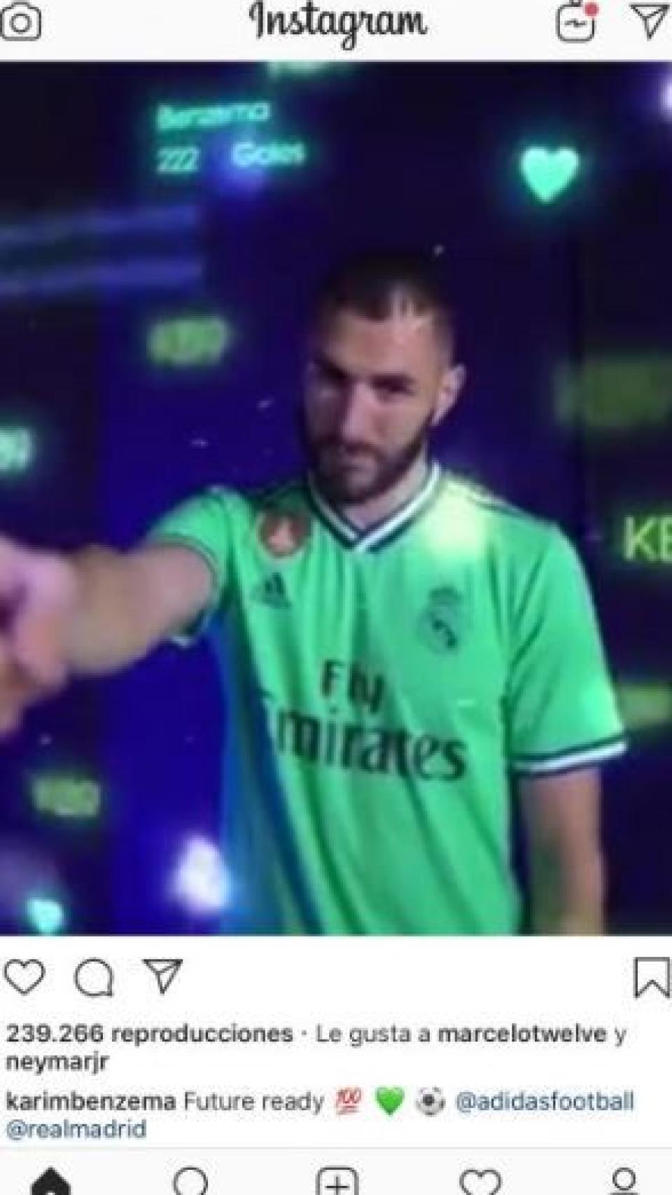 Neymar da 'like' a una foto de Benzema