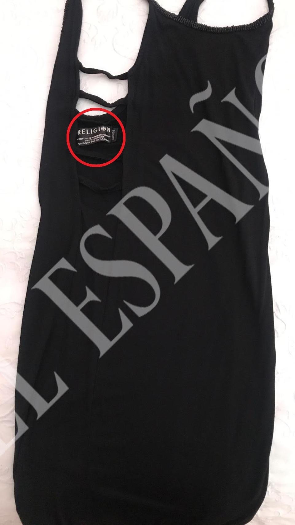 La fotografía que Olvido hace llegar a EL ESPAÑOL en la que destaca la firma 'Religión'.