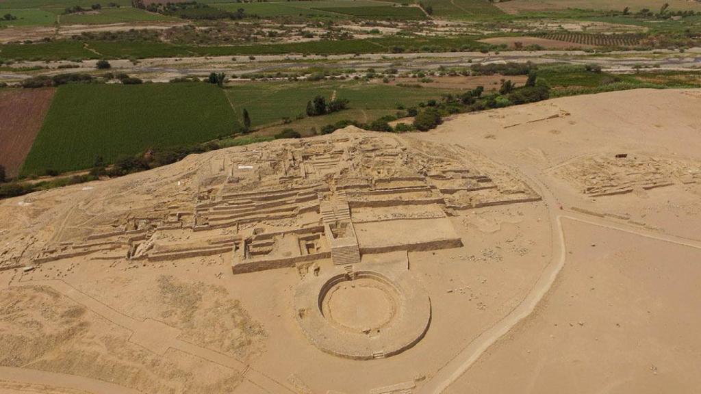 Restos milenarios de la Ciudad de Caral al norte de Lima, en Perú.