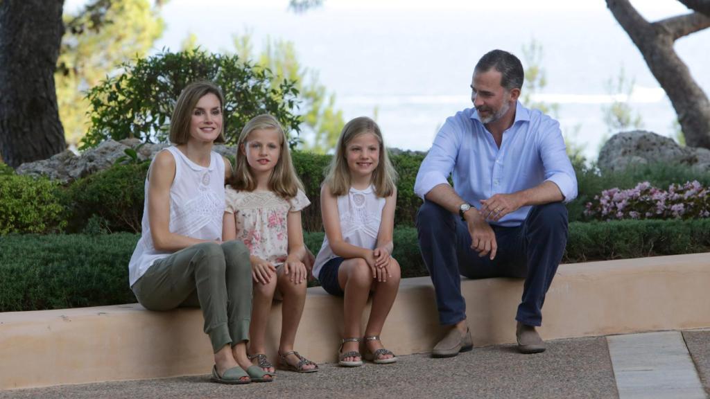 El posado de los reyes en 2015 estuvo marcado por la muerte del abuelo de Letizia.