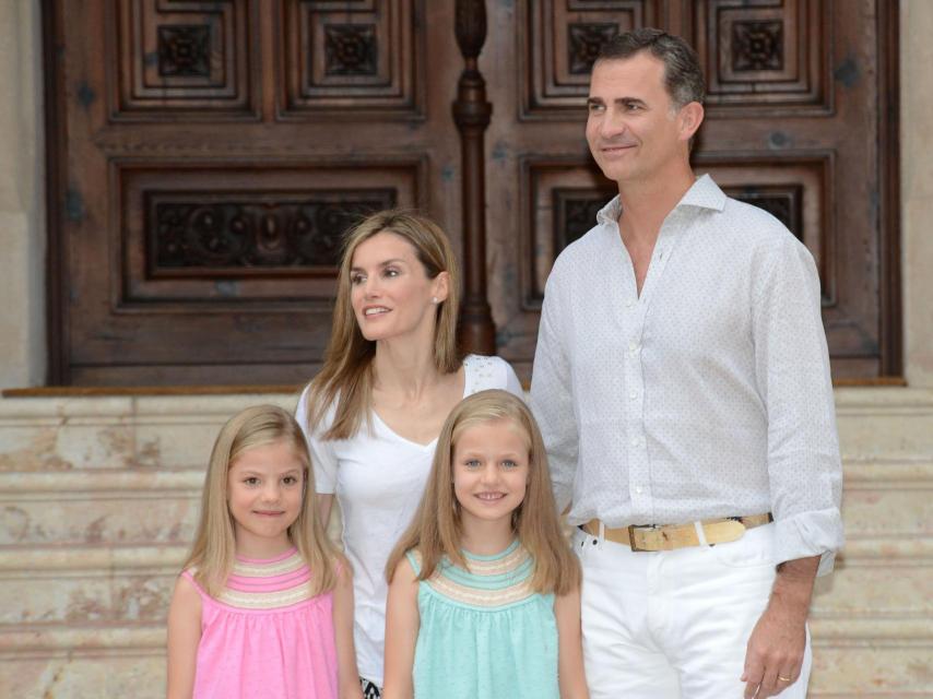 En 2014 los reyes recuperaron el posado frente a su residencia de verano en Mallorca.