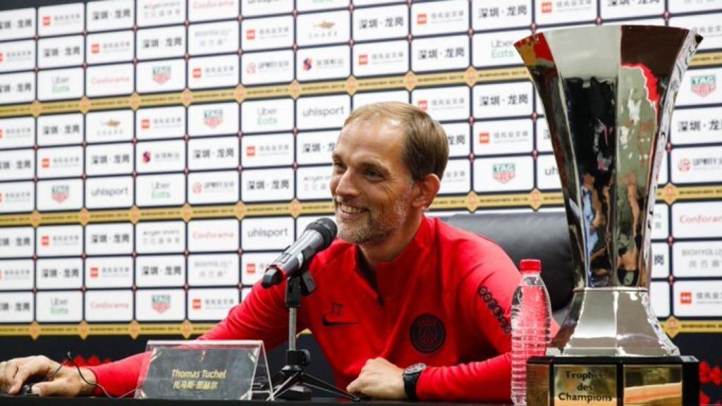 Tuchel en rueda de prensa. Foto: Twitter (@elchiringuitotv)