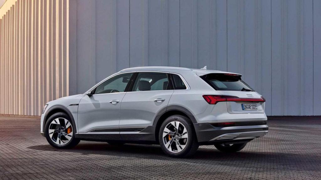 Audi e-tron 50 quattro