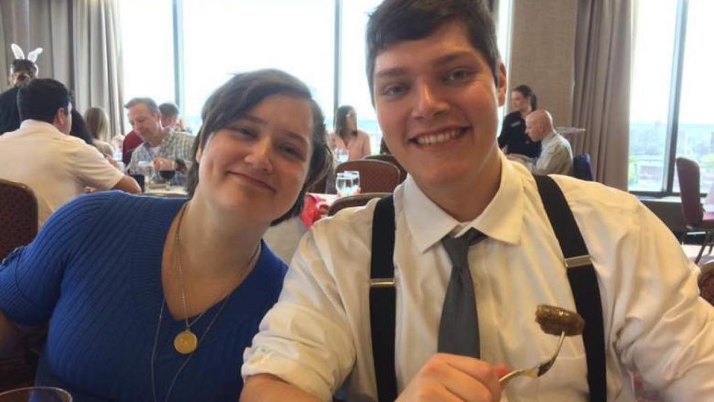 Megan y  Conor Betts, en una foto tomada en mayo de 2017.